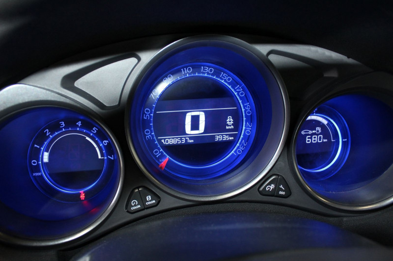 Photo 18 de l'offre de CITROEN C4 BLUEHDI 100CH MILLENIUM BUSINESS à 11800€ chez BMC Autos 47
