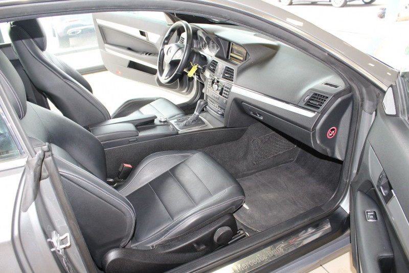 Photo 3 de l'offre de MERCEDES-BENZ CLASSE E COUPE 350 CDI EXECUTIVE BE BA à 16900€ chez BMC Autos 47