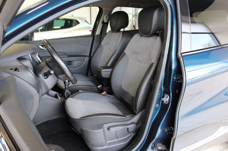 Photo 13 de l'offre de RENAULT CAPTUR 1.5 DCI 110CH STOP&START ENERGY INTENS EURO6 2016 à 13400€ chez BMC Autos 47