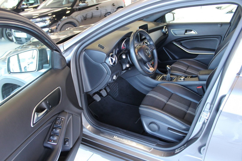 Photo 8 de l'offre de MERCEDES-BENZ CLASSE GLA 180 D SENSATION à 19990€ chez BMC Autos 47