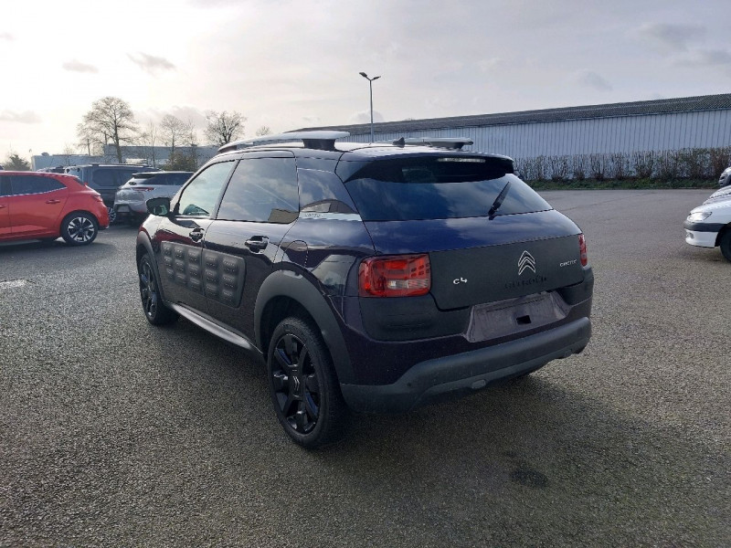 Photo 4 de l'offre de CITROEN C4 CACTUS PURETECH 110 SHINE S&S à 11990€ chez Carlyss automobiles Vitré