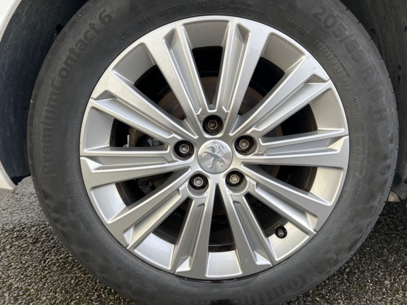 Photo 4 de l'offre de PEUGEOT 308 SW 2.0 BLUEHDI 150CH S&S ALLURE EAT6 à 17990€ chez Carlyss automobiles Vitré