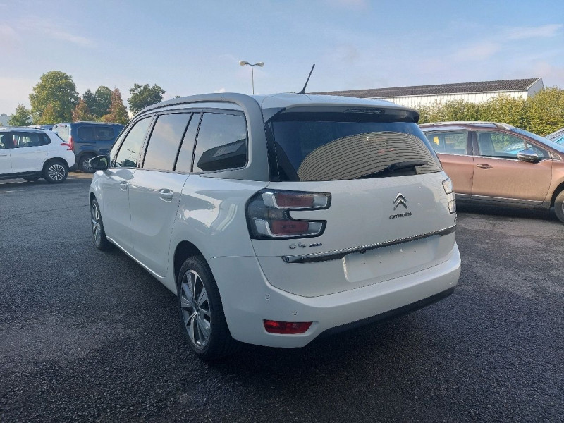 Photo 4 de l'offre de CITROEN GRAND C4 PICASSO BLUEHDI 150CH BUSINESS + S&S EAT6 à 17790€ chez Carlyss automobiles Vitré