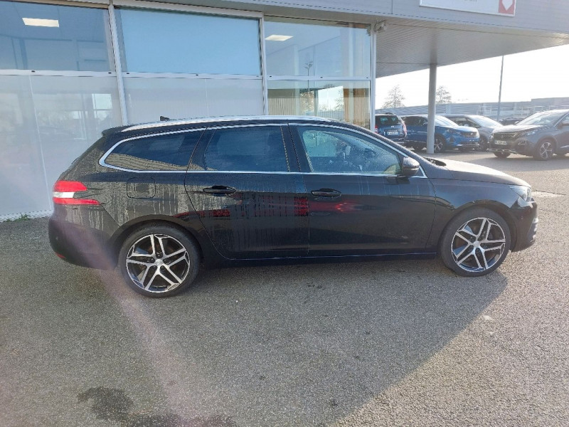 Photo 2 de l'offre de PEUGEOT 308 SW 2.0 BLUEHDI 150CH S&S ALLURE EAT6 à 19490€ chez Carlyss automobiles Vitré