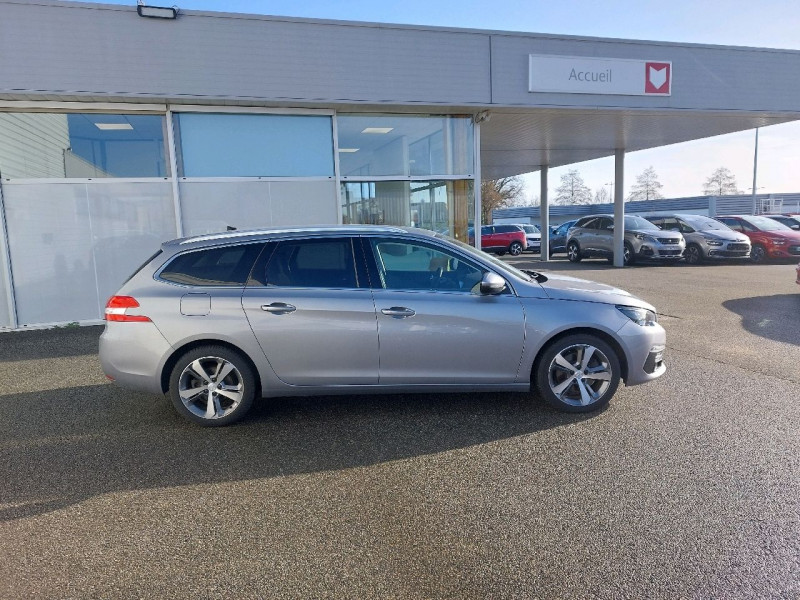 Photo 2 de l'offre de PEUGEOT 308 SW 2.0 BLUEHDI 150CH S&S ALLURE EAT6 à 17990€ chez Carlyss automobiles Vitré
