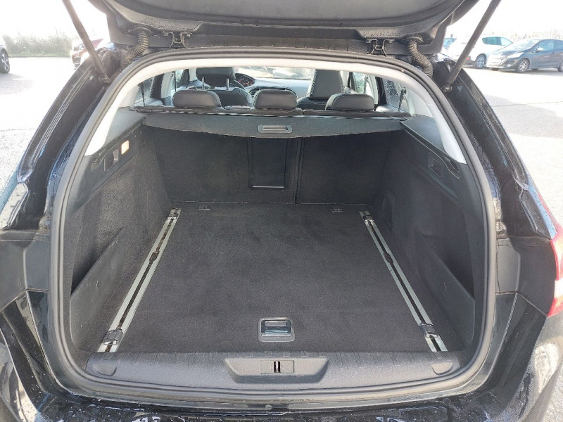 Photo 8 de l'offre de PEUGEOT 308 SW 2.0 BLUEHDI 150CH S&S ALLURE EAT6 à 19490€ chez Carlyss automobiles Vitré