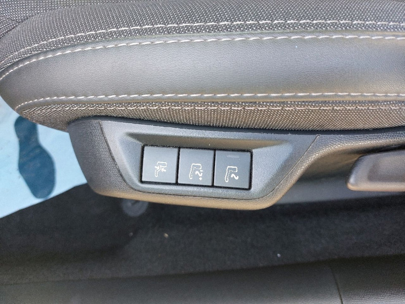 Photo 12 de l'offre de PEUGEOT 308 SW 2.0 BLUEHDI 150CH S&S ALLURE EAT6 à 17990€ chez Carlyss automobiles Vitré
