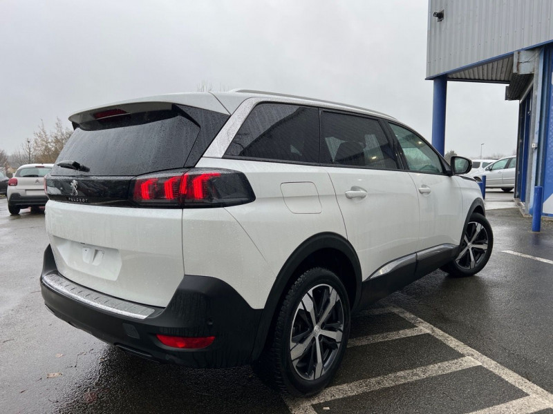Photo 4 de l'offre de PEUGEOT 5008 1.2 PURETECH 130CH S&S ALLURE EAT8 à 33990€ chez Carlyss automobiles Vitré