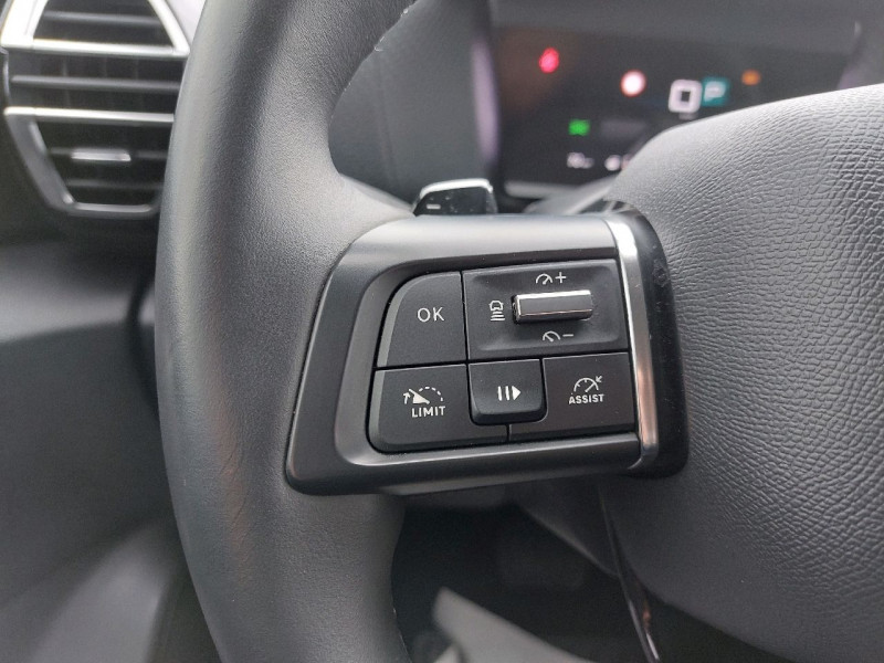 Photo 18 de l'offre de CITROEN C4 PURETECH 130CH S&S SHINE EAT8 à 22990€ chez Carlyss automobiles Vitré