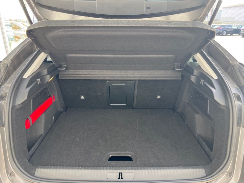 Photo 19 de l'offre de CITROEN C4 BLUEHDI 130CH S&S SHINE EAT8 à 22490€ chez Carlyss automobiles Vitré