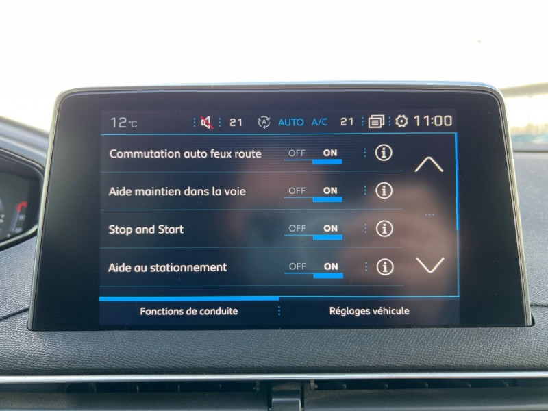 Photo 18 de l'offre de PEUGEOT 3008 1.5 BLUEHDI 130CH S&S ALLURE BUSINESS EAT8 à 21990€ chez Carlyss automobiles Vitré