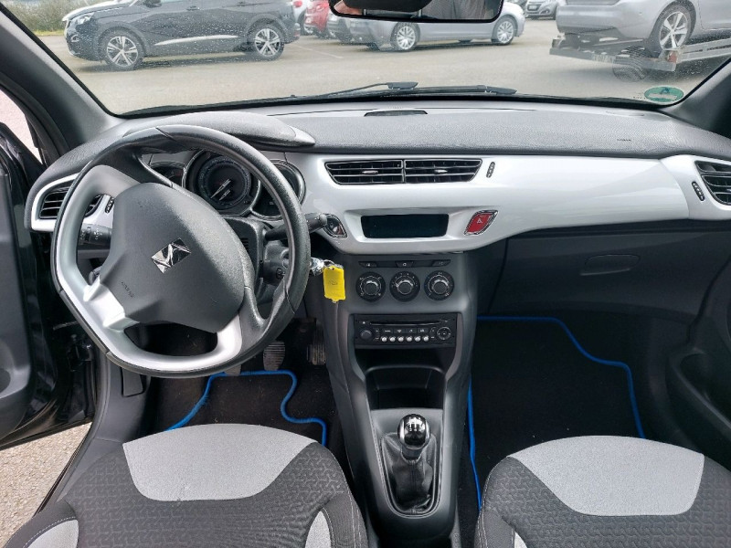Photo 10 de l'offre de CITROEN DS3 1.2 VTI PURETECH SO CHIC à 10990€ chez Carlyss automobiles Vitré