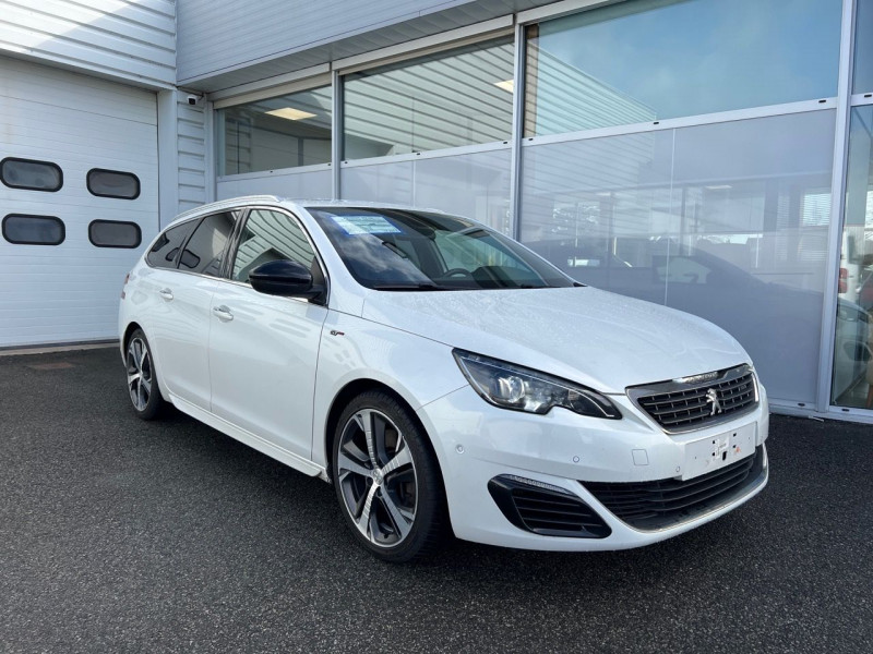 Photo 1 de l'offre de PEUGEOT 308 SW 2.0 BLUEHDI FAP 180CH GT EAT6 à 14990€ chez Carlyss automobiles Vitré