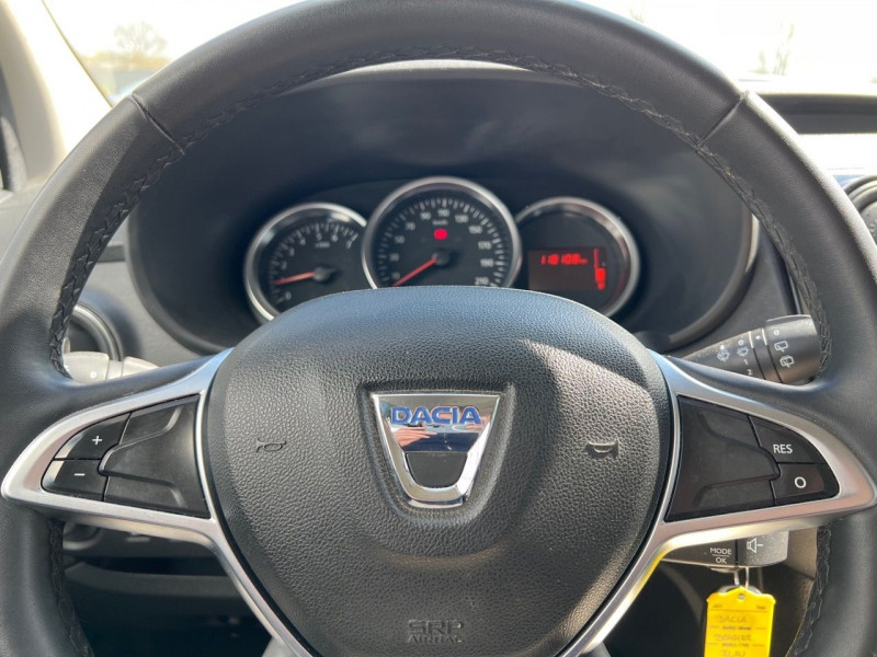 Photo 11 de l'offre de DACIA DOKKER 1.5 BLUE DCI 95CH STEPWAY à 13990€ chez Carlyss automobiles Vitré