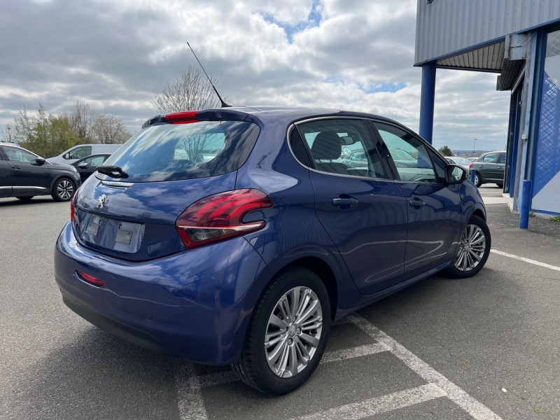 Photo 4 de l'offre de PEUGEOT 208 1.6 BLUEHDI 120CH ALLURE S&S 5P à 10990€ chez Carlyss automobiles Vitré