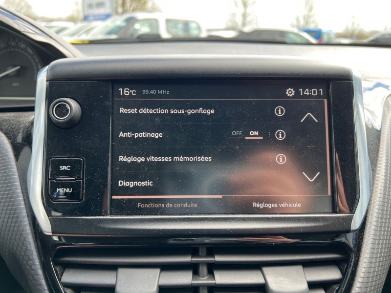 Photo 11 de l'offre de PEUGEOT 2008 1.2 PURETECH 82CH  E6.C ACTIVE S&S à 13790€ chez Carlyss automobiles Vitré
