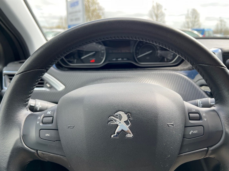 Photo 12 de l'offre de PEUGEOT 2008 1.2 PURETECH 82CH  E6.C ACTIVE S&S à 13790€ chez Carlyss automobiles Vitré