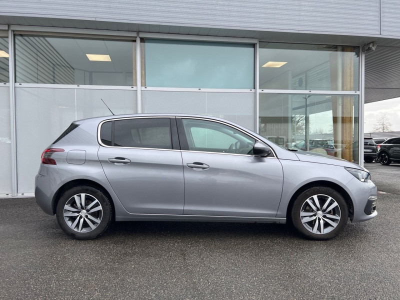 Photo 3 de l'offre de PEUGEOT 308 1.2 PURETECH 130CH E6.3 S&S ALLURE BUSINESS EAT8 à 16990€ chez Carlyss automobiles Vitré