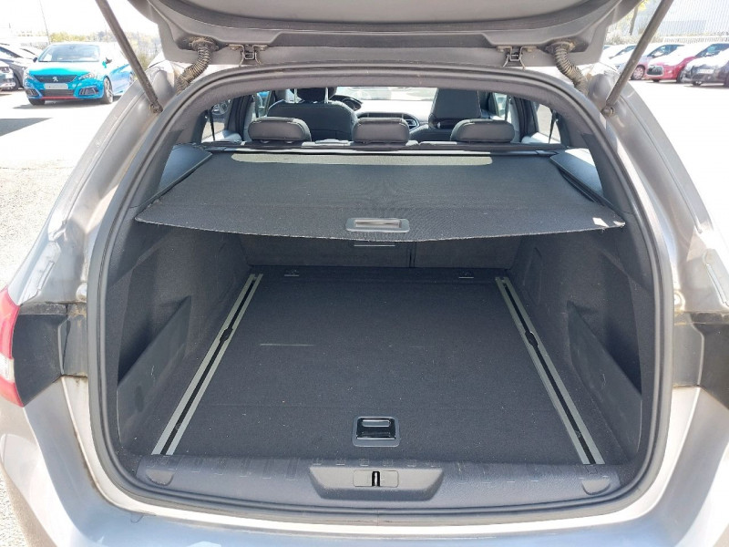 Photo 8 de l'offre de PEUGEOT 308 SW 1.2 PURETECH 130CH E6.3 S&S GT LINE EAT8 à 20990€ chez Carlyss automobiles Vitré