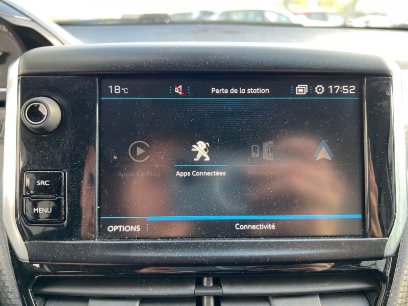 Photo 15 de l'offre de PEUGEOT 2008 1.2 PURETECH 130CH E6.C ALLURE BUSINESS S&S EAT6 à 16990€ chez Carlyss automobiles Vitré