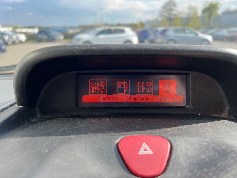Photo 10 de l'offre de CITROEN JUMPY FG 29 L2H1 HDI 125 FAP CONFORT à 16490€ chez Carlyss automobiles Vitré