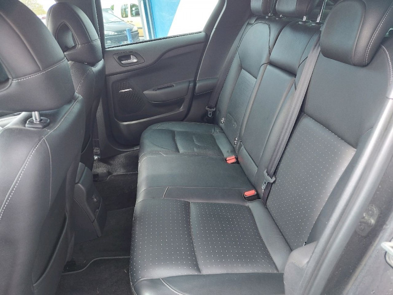 Photo 8 de l'offre de CITROEN DS4 2.0 BLUEHDI 150CH EXECUTIVE S&S à 13490€ chez Carlyss automobiles Vitré