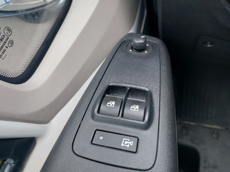 Photo 13 de l'offre de PEUGEOT BOXER FG 330 L2H2 2.0 BLUEHDI 130 PREMIUM à 15990€ chez Carlyss automobiles Vitré