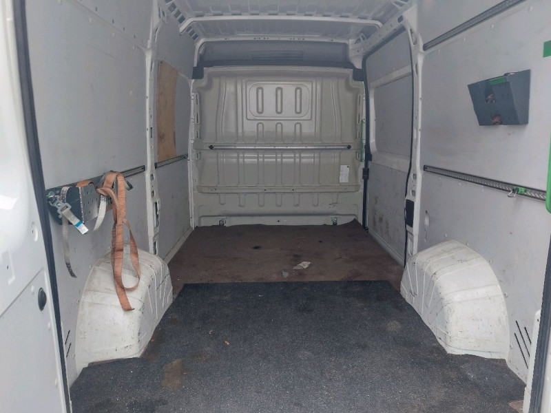 Photo 5 de l'offre de PEUGEOT BOXER FG 330 L2H2 2.0 BLUEHDI 130 PREMIUM à 15990€ chez Carlyss automobiles Vitré