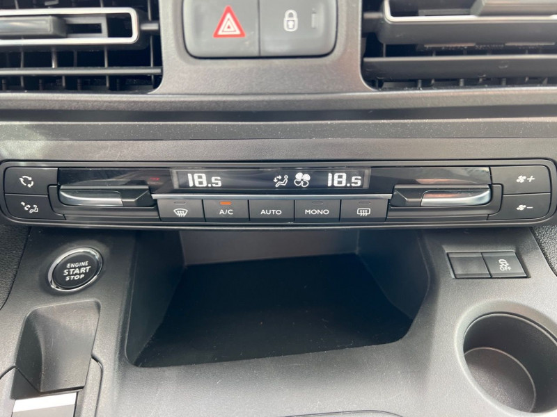 Photo 17 de l'offre de CITROEN BERLINGO M BLUEHDI 130CH S&S SHINE 114G à 25490€ chez Carlyss automobiles Vitré