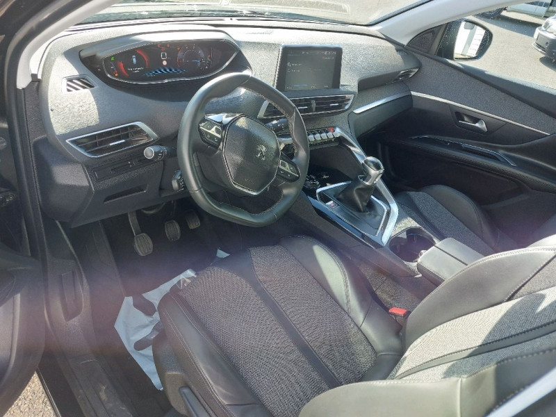 Photo 11 de l'offre de PEUGEOT 3008 2.0 BLUEHDI 150CH ALLURE BUSINESS S&S à 23990€ chez Carlyss automobiles Vitré