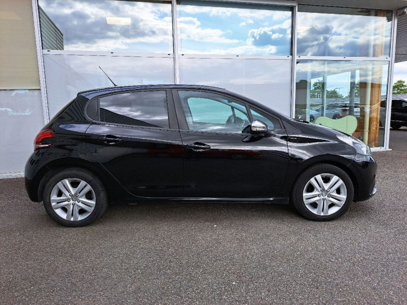 Photo 3 de l'offre de PEUGEOT 208 1.2 PURETECH 82CH E6.2 EVAP SIGNATURE 5P à 12290€ chez Carlyss automobiles Vitré