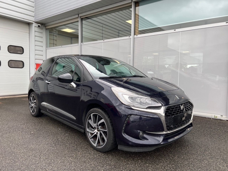 Photo 1 de l'offre de DS DS 3 BLUEHDI 120CH SPORT CHIC S&S à 13490€ chez Carlyss automobiles Vitré