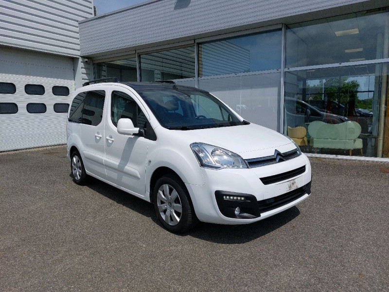 Photo 1 de l'offre de CITROEN BERLINGO BLUEHDI 120CH SHINE S&S à 16290€ chez Carlyss automobiles Vitré