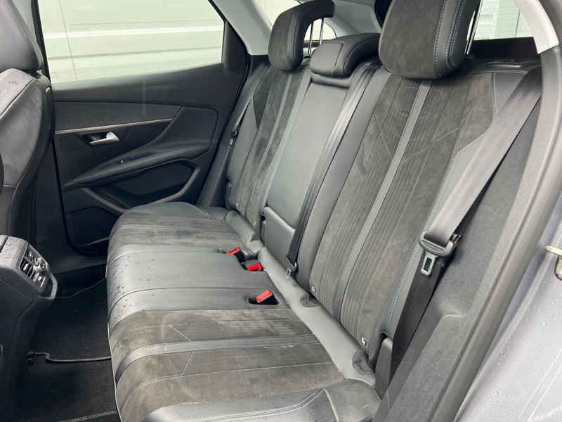 Photo 10 de l'offre de PEUGEOT 3008 1.2 PURETECH 130CH CROSSWAY S&S EAT8 109G à 23990€ chez Carlyss automobiles Vitré