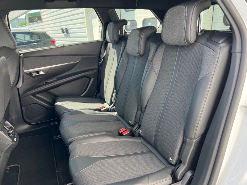 Photo 9 de l'offre de PEUGEOT 5008 1.5 BLUEHDI 130CH E6.C GT LINE  S&S 6CV à 26790€ chez Carlyss automobiles Vitré