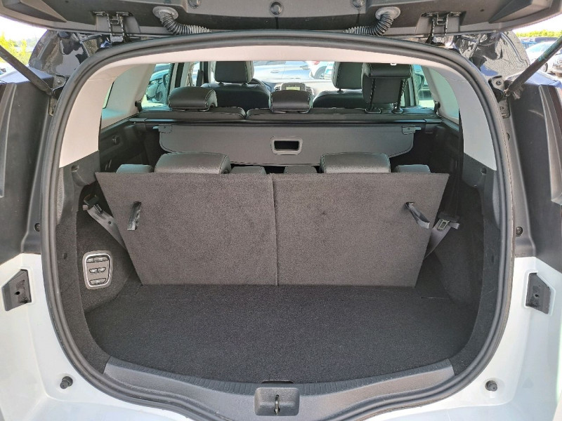 Photo 8 de l'offre de RENAULT GRAND SCENIC IV 1.7 BLUE DCI 150CH INTENS à 20490€ chez Carlyss automobiles Vitré
