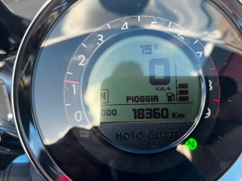 Photo 18 de l'offre de MOTO-GUZZI California 1400 Touring SE ABS + TC à 12890€ chez Franck motos