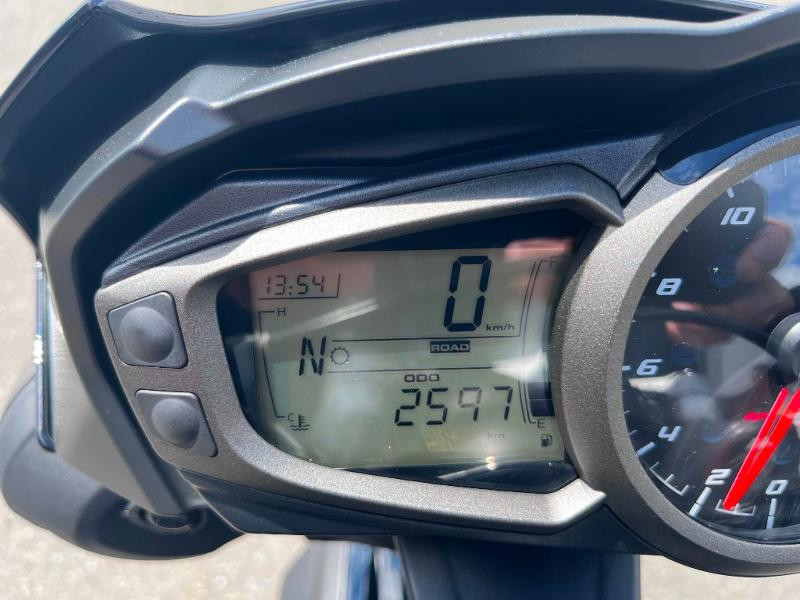 Photo 16 de l'offre de TRIUMPH Street Triple 765 R 1ere main à 8690€ chez Franck motos