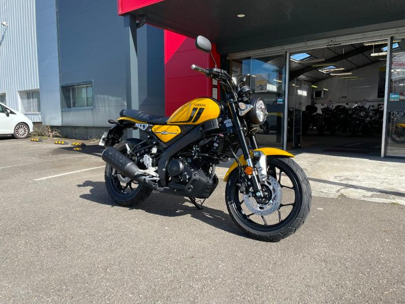 Photo 2 de l'offre de YAMAHA Xsr 125 à 3990€ chez Franck motos