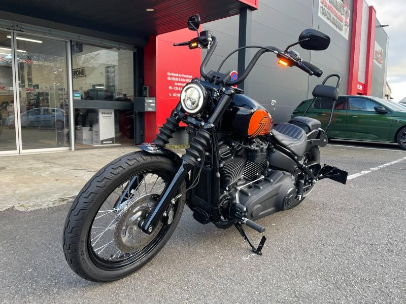 Photo 6 de l'offre de HARLEY-DAVIDSON Softail Street Bob Softail Street Bob Custom 1868 Noir 2021 à 14990€ chez Franck motos