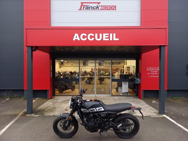 Photo 5 de l'offre de BRIXTON 500 CROSSFIRE X à 4990€ chez Franck motos