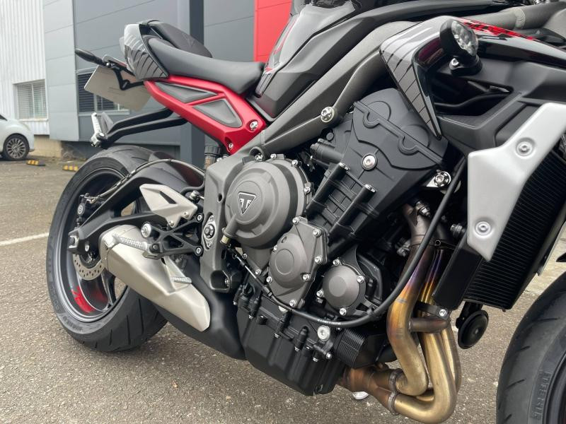 Photo 15 de l'offre de TRIUMPH Street Triple Street Triple 765 R 2021 à 7990€ chez Franck motos