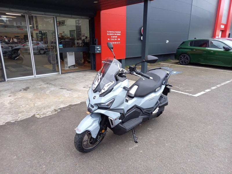 Photo 14 de l'offre de SYM Adx 125 EURO5 à 3790€ chez Franck motos