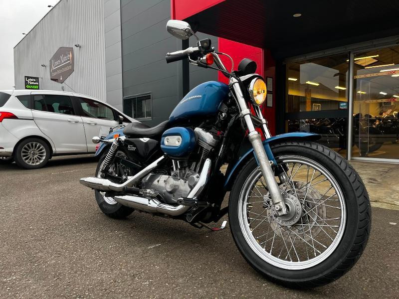 Photo 2 de l'offre de HARLEY-DAVIDSON Sportster 883 Unicolore à 5490€ chez Franck motos