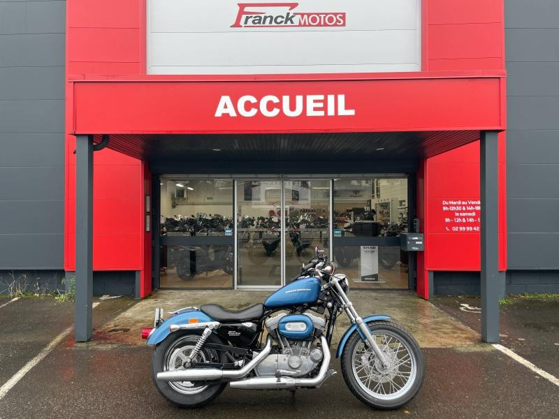 Photo 1 de l'offre de HARLEY-DAVIDSON Sportster 883 Unicolore à 5490€ chez Franck motos