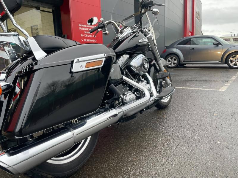 Photo 11 de l'offre de HARLEY-DAVIDSON Dyna Switchback 1690 Noir ABS 2015 à 13990€ chez Franck motos