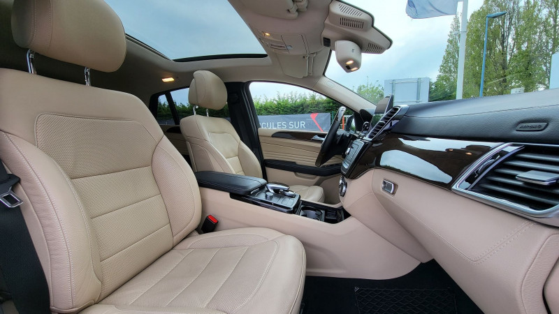 Photo 18 de l'offre de MERCEDES-BENZ GLE COUPE 43 AMG 367CH 4MATIC 9G-TRONIC à 61990€ chez Maximum Automobiles