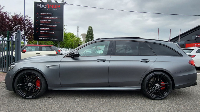 Photo 5 de l'offre de MERCEDES-BENZ CLASSE E BREAK 63 AMG S 612CH 4MATIC+ 9G-TRONIC à 67990€ chez Maximum Automobiles