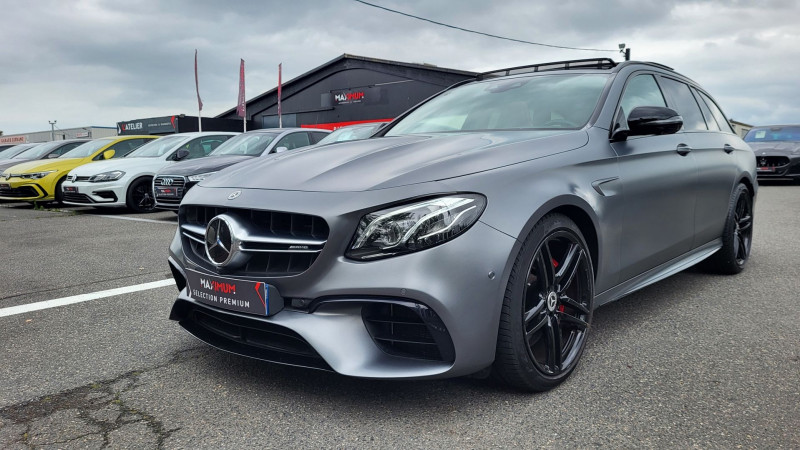 Photo 4 de l'offre de MERCEDES-BENZ CLASSE E BREAK 63 AMG S 612CH 4MATIC+ 9G-TRONIC à 67990€ chez Maximum Automobiles