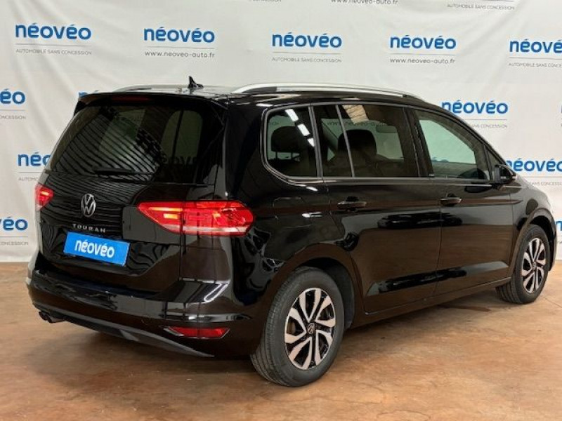 Photo 4 de l'offre de VOLKSWAGEN TOURAN 2.0 TDI 150CH FAP ACTIVE DSG7 7 PLACES EURO6DT à 35990€ chez NEOVEO